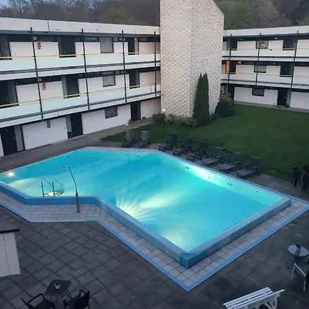 Charlie Mit Seeblick 公寓 莫内西